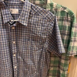Lot of 2 men’s short sleeve cotton/linen plaid/checked shirts EUC